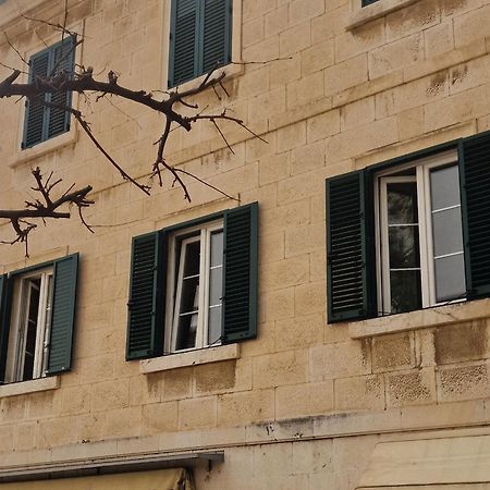 Old Town Apartment オミシュ エクステリア 写真