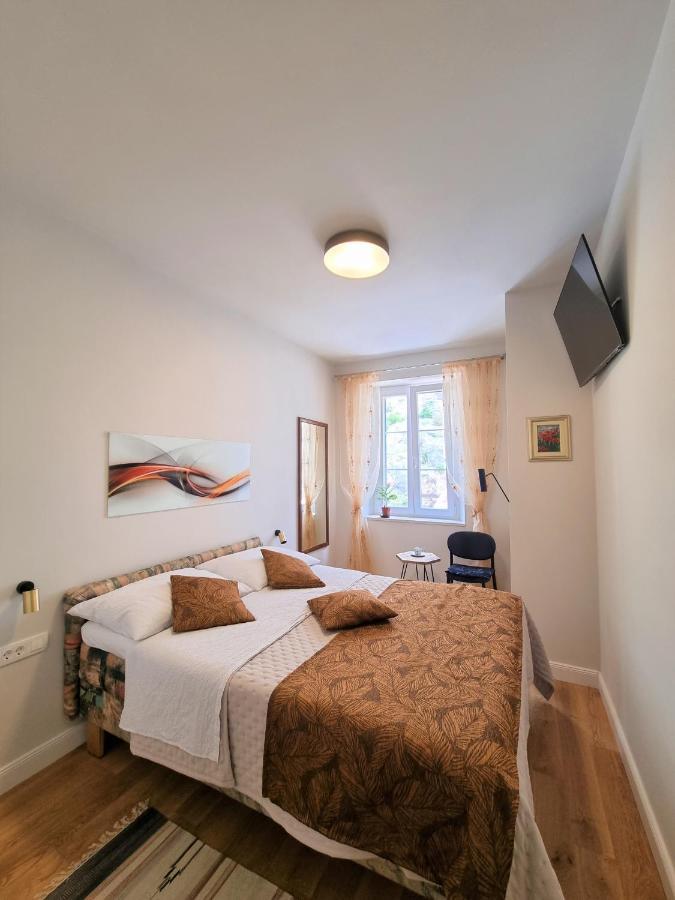 Old Town Apartment オミシュ エクステリア 写真