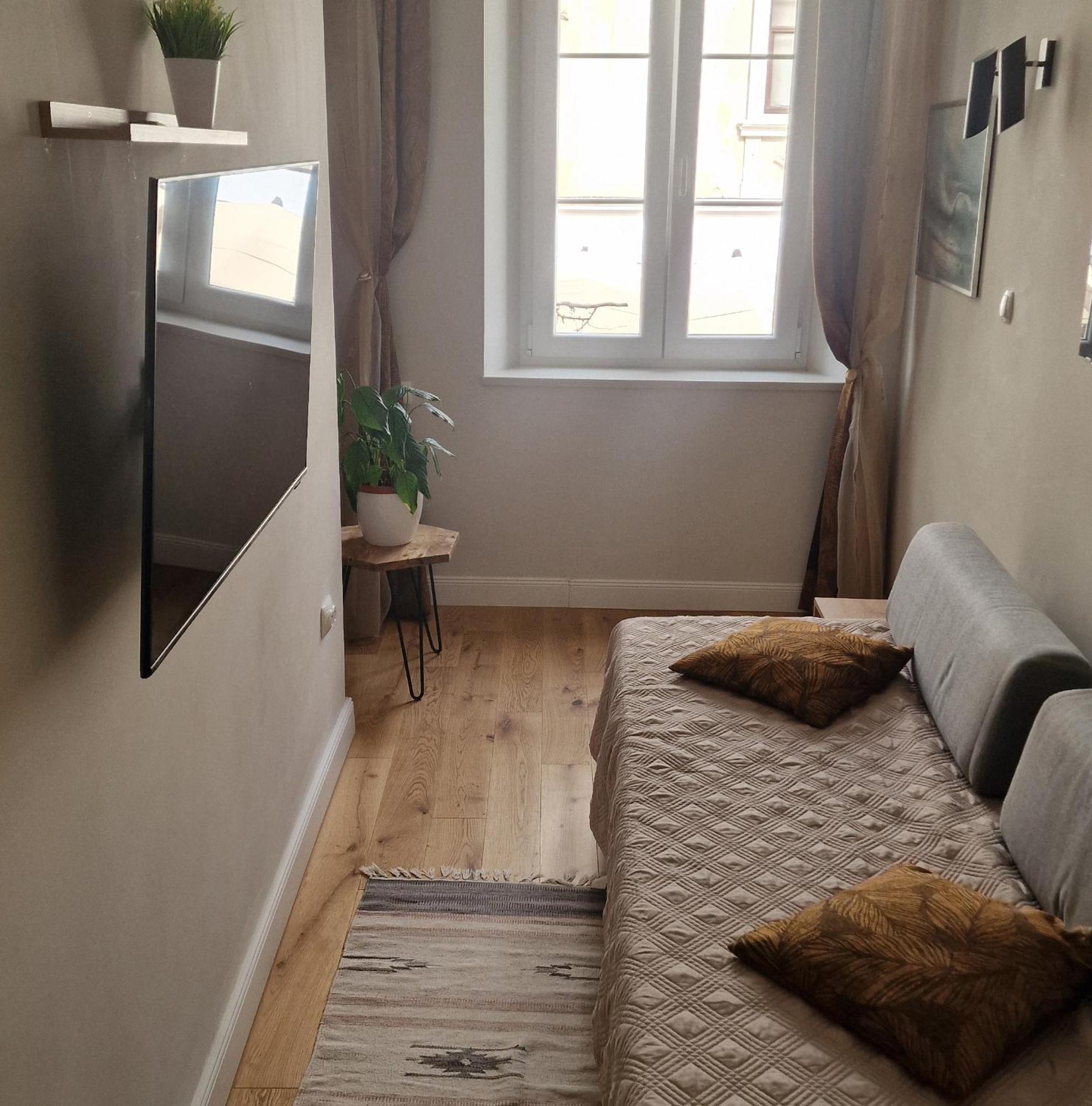 Old Town Apartment オミシュ エクステリア 写真